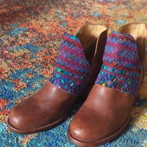 Colorful Knit Brown Ankle Boots